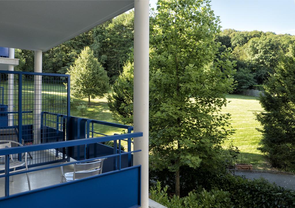 Residence Hotel Les Ducs De Chevreuse Avec Hebergement, Repas & Pdj, Seminaire, Bureau & Parking Exteriér fotografie